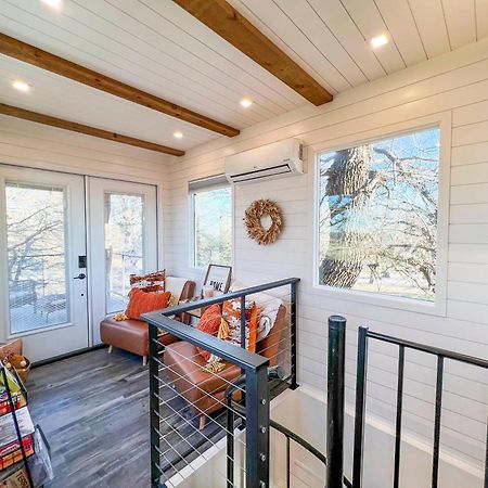 New The Flagship 2 Story Container Home Waco Exterior photo
