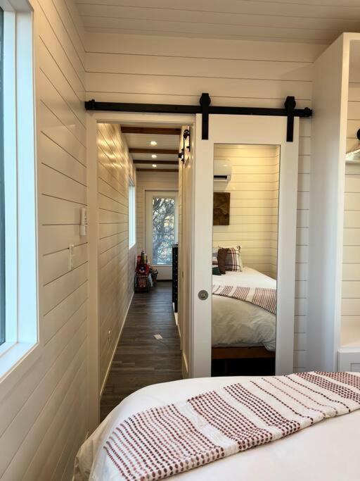 New The Flagship 2 Story Container Home Waco Exterior photo