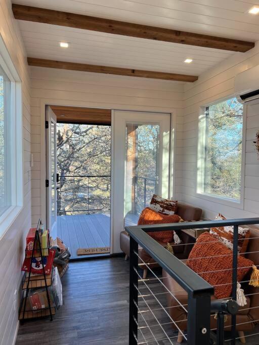 New The Flagship 2 Story Container Home Waco Exterior photo