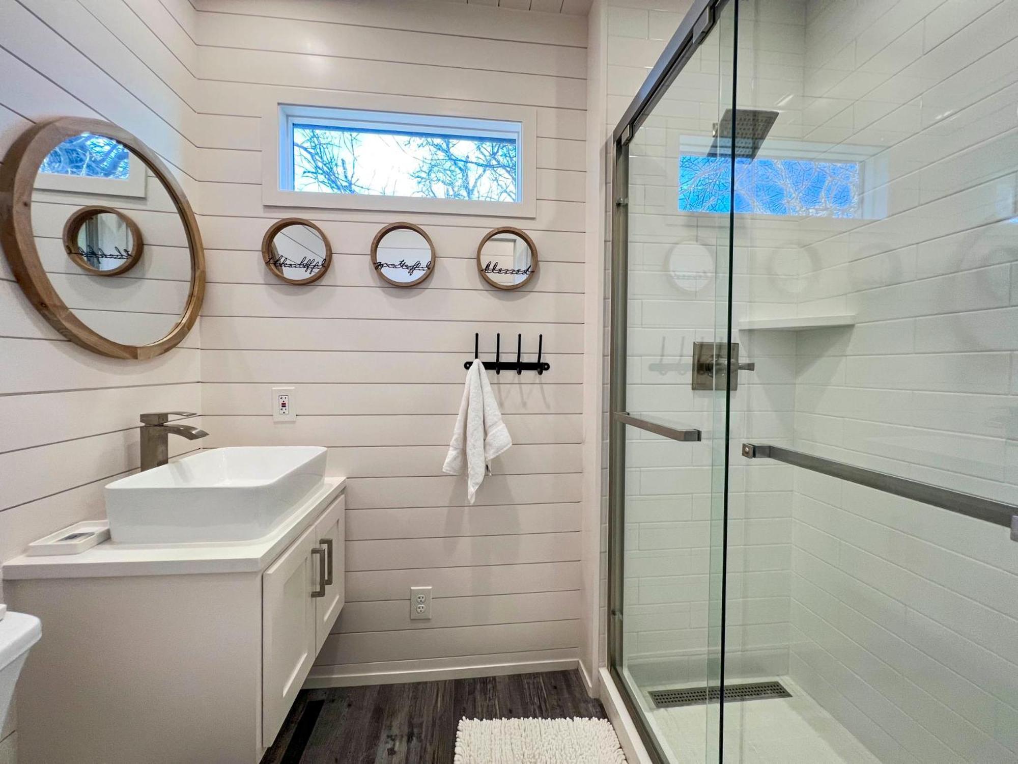 New The Flagship 2 Story Container Home Waco Exterior photo